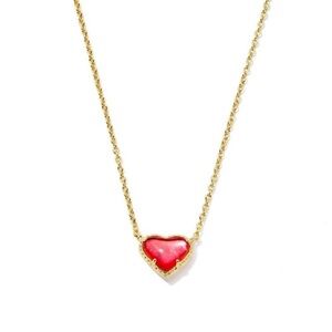 Kendra Scott - Anna
Pendant Necklace - Ro Rose heart necklace